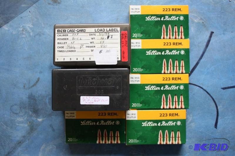 lot 77 image: Lellier and Bellot .223 ammo app. 100 ct. Mi...