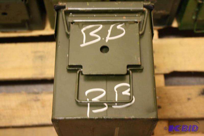 lot 770 image: zMilitary Green Ammo Can 12" x 7" ...