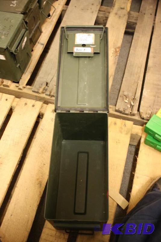 lot 794 image: Military Green Ammo Can 12" x 7" x...