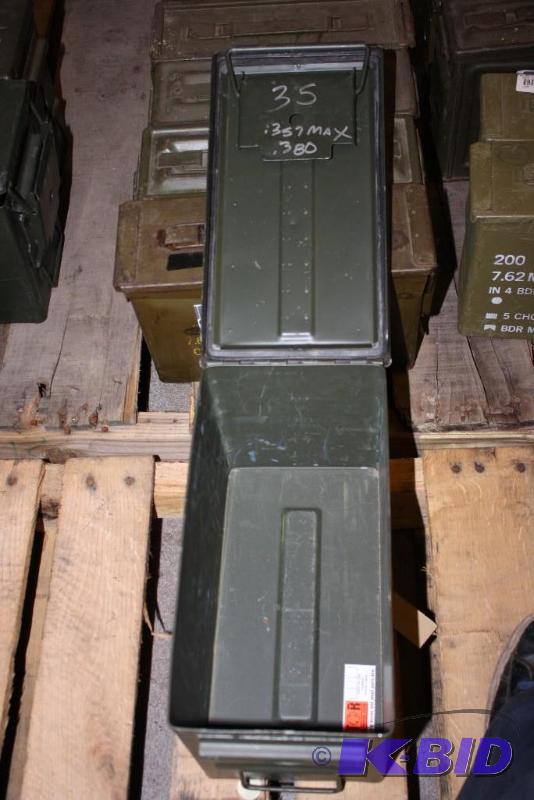 lot 798 image: Military Green Ammo Can 12" x 7" x...
