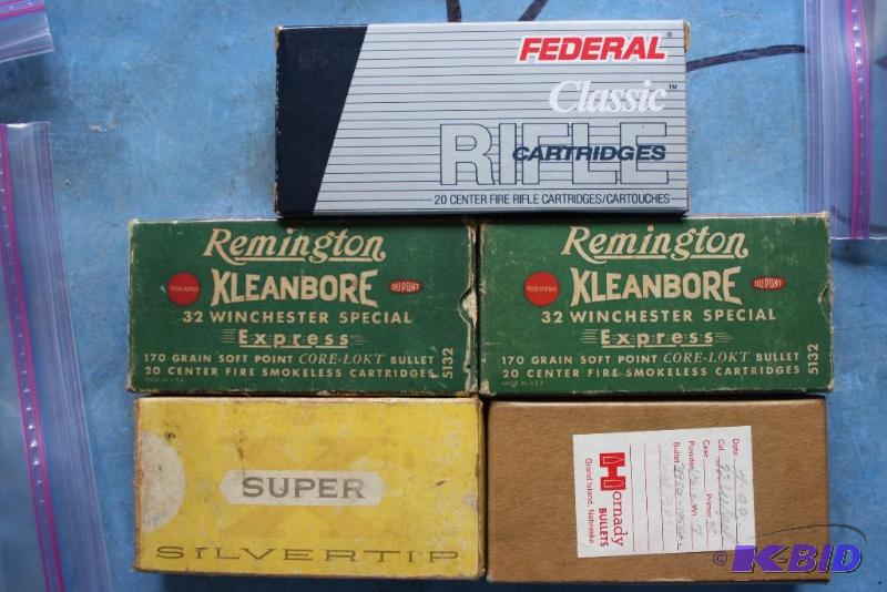 lot 84 image: Miscellaneous 32 Winchester Special ammo app...