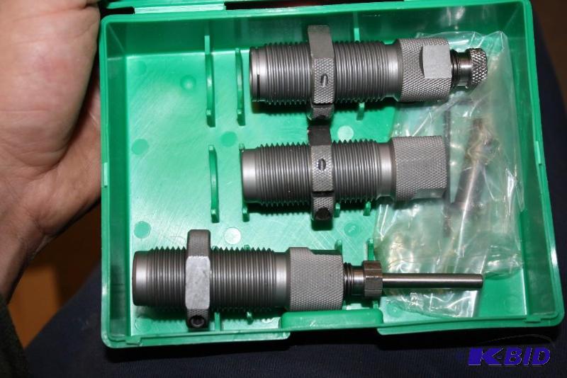 lot 842 image: 3-Piece Hornady 380 Auto Titanium Die-Set...
