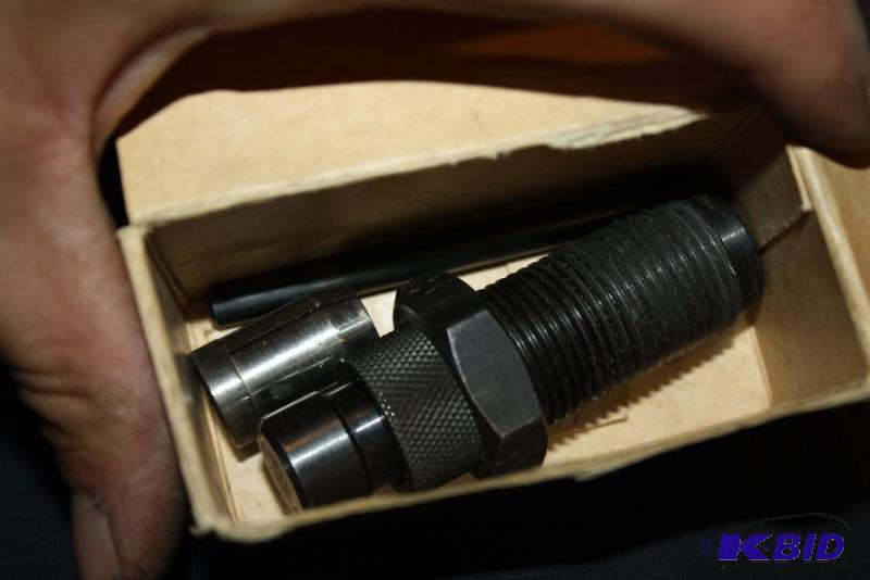 lot 871 image: Forster-Appelt MFG. Co. Bullet Puller .308 Ca...