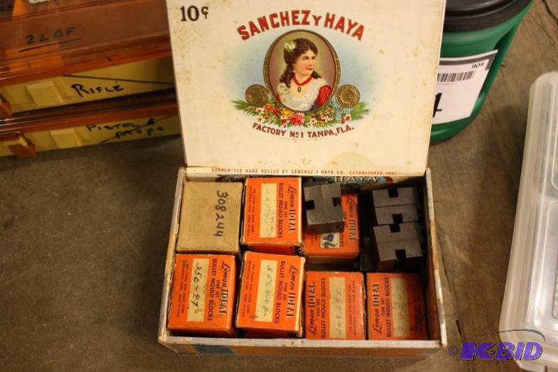lot 898 image: Box Lot of Miscellaneous Lyman Bullet Mould B...