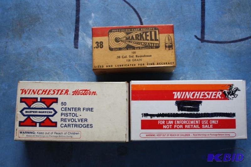 lot 98 image: Miscellaneous  38 S. & W. ammo app....