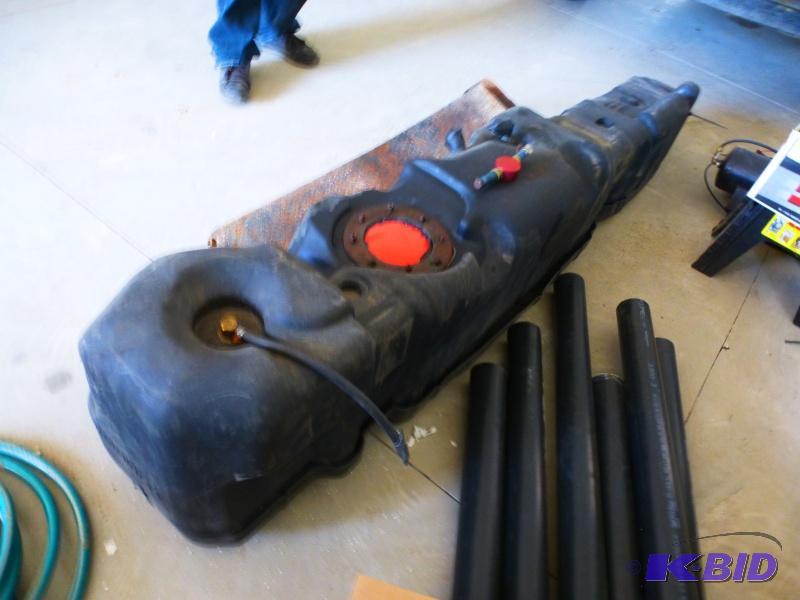 lot 8 image: Dodge saddle fuel tank 65 gallon tank Fits ...