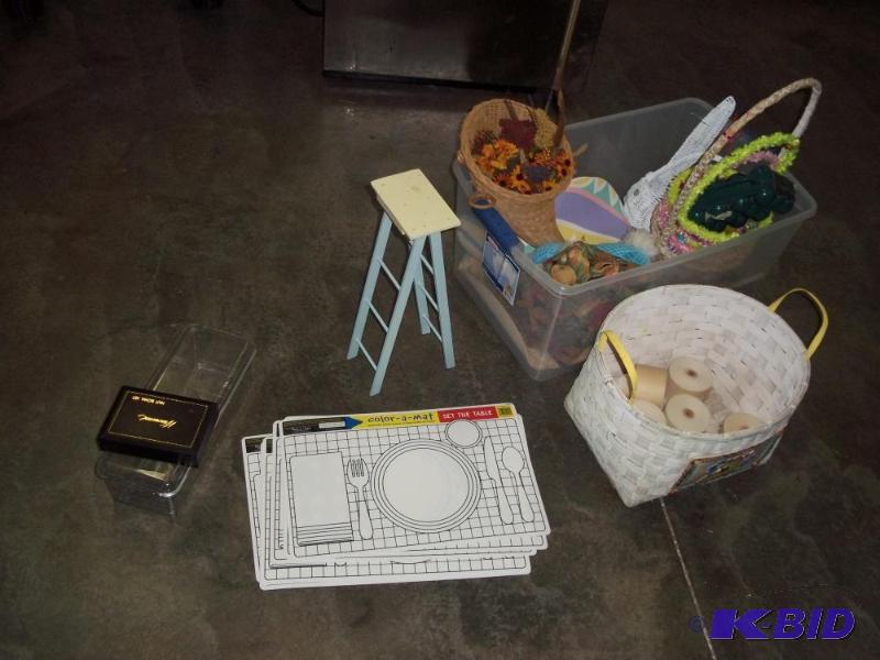lot 100 image: Misc Craft Items...
