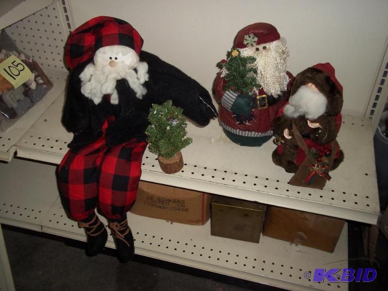 lot 119 image: Christmas Figurines...
