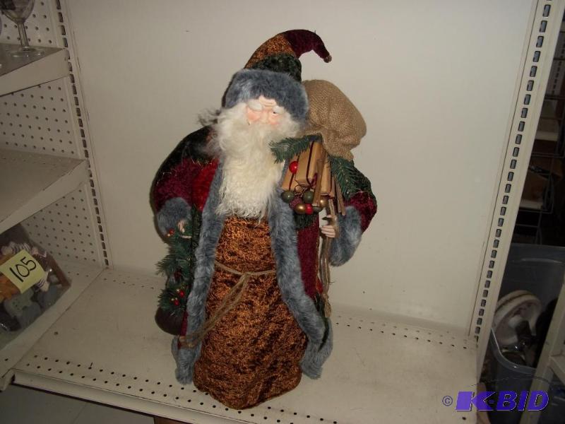lot 123 image: Christmas Figurine...