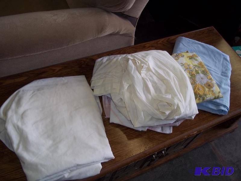 lot 164 image: assorted Sheets  white and blue...