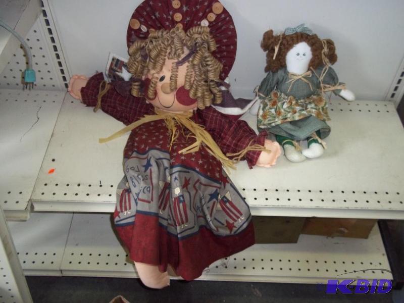 lot 189 image: 2 Soft Dolls...