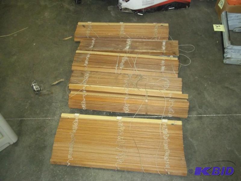 lot 22 image: 5 Wood Blinds, 29.5" Wide...