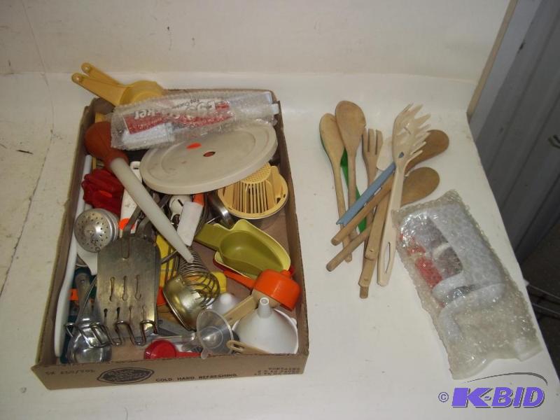 lot 276 image: Misc Kitchen Gadgets...