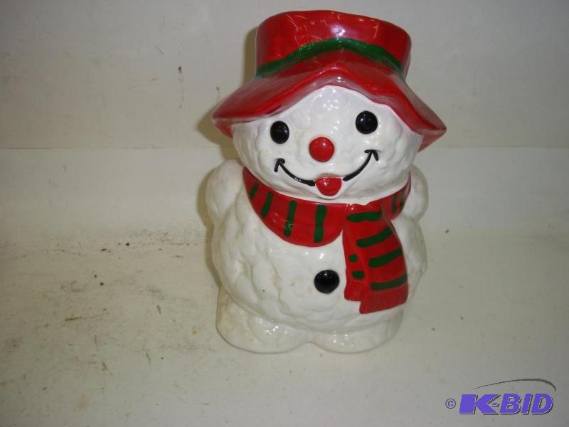 lot 288 image: Snowman Cookie Jar...