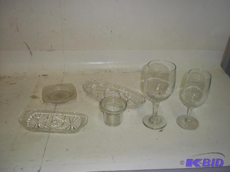 lot 292 image: Misc Glassware...
