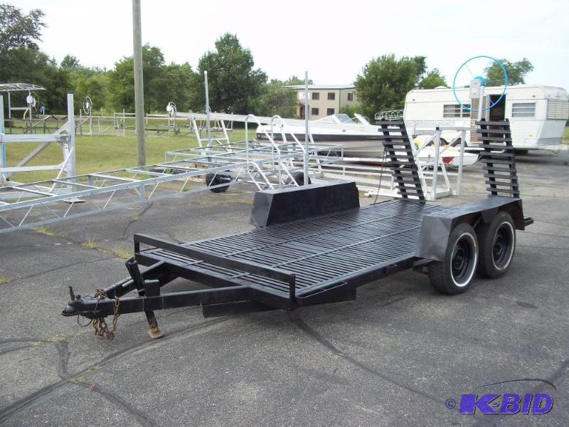 lot 3 image: Skid Steer Trailer