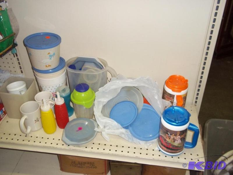 lot 338 image: Variety of Storage containers and cups...