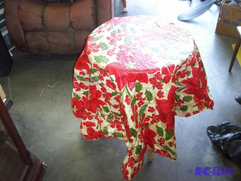 lot 349 image: Table and Christmas Table cloth...