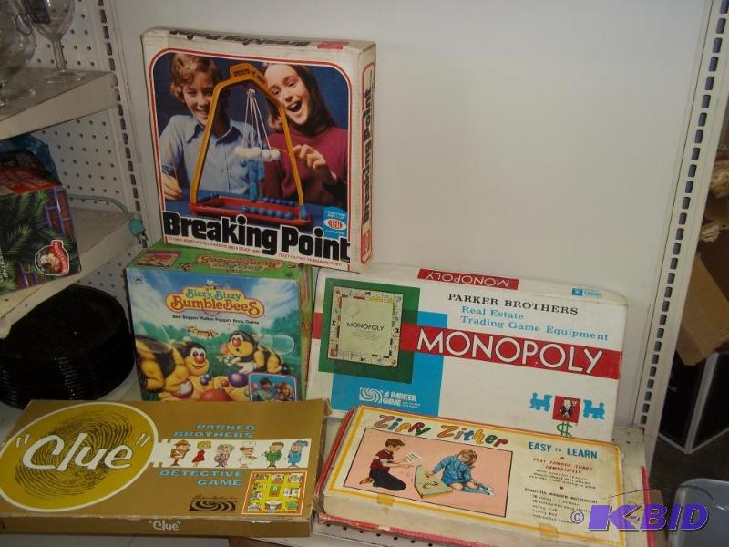 lot 362 image: Lot of Games...