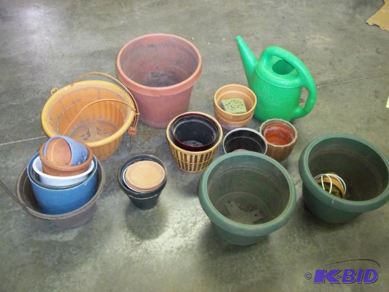 lot 81 image: Misc Flower Pots and Waterer...