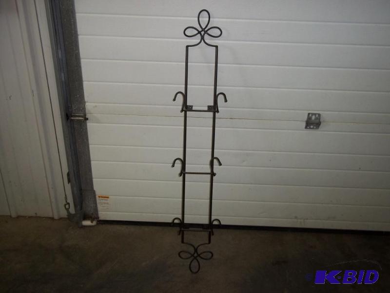 lot 90 image: Rod Iron Wall Plate Hanger...