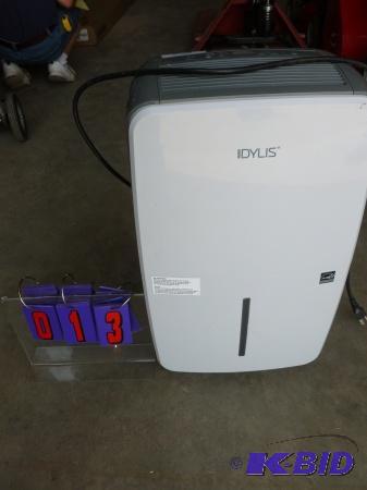 Idylis dehumidifier. Appears like new out of ...