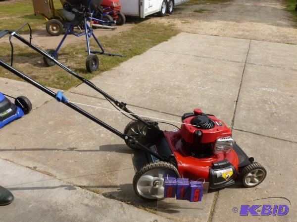 Craftsman push mower. 140 cc ohv motor. Nice ...