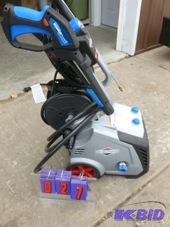 Briggs &amp Stratton electric pressure washe...