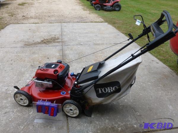 Toro recycler 22&quot self propelled lawn mo...
