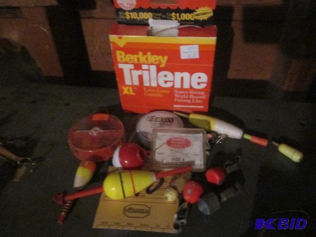 Mixed lot of fishing accessories, including l...