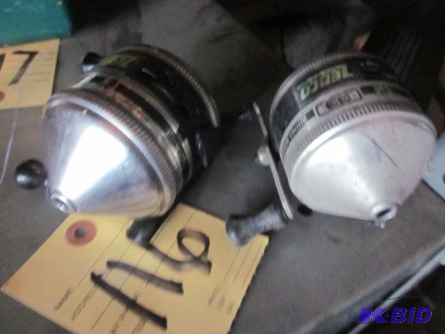 Pair Zebco&nbsp33 fishing reels....