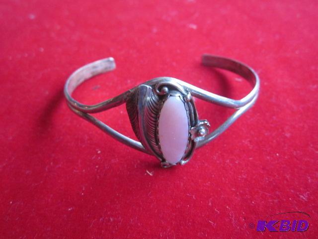 Sterling Silver pink Mother of Pearl bracelet...