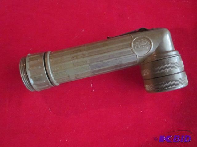 US Army issued flashlight, MX-991U, needs ba...