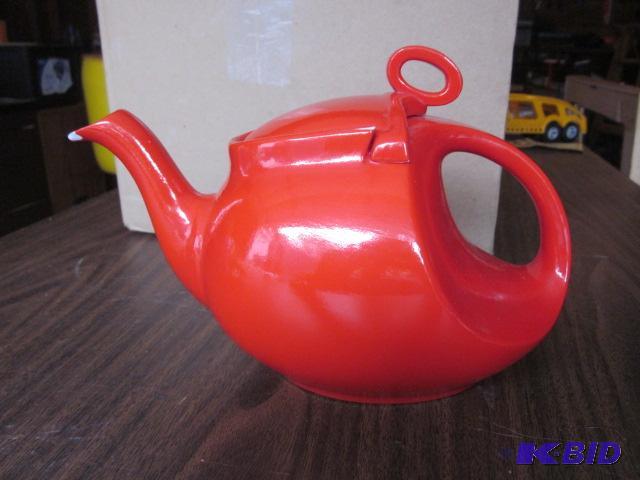 Mid Century red Hall tea pot with small chip ...