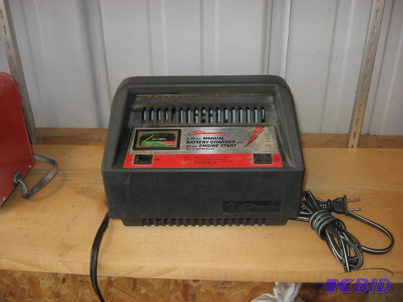 lot 16 image: Schumacher Battery ChargerStarter
