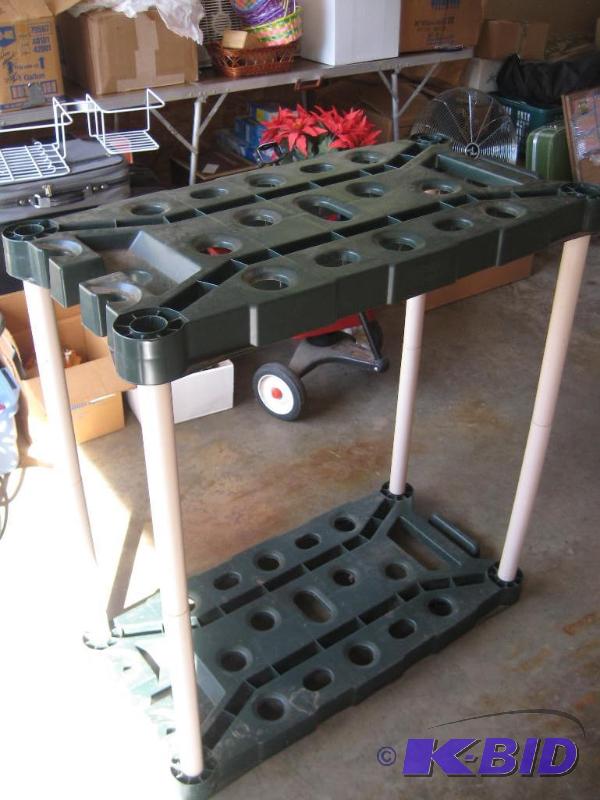 lot 43 image: Lawn Tools Caddy