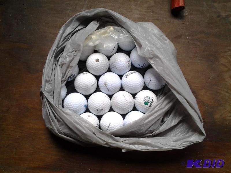 lot 76 image: Bag of Golf Balls