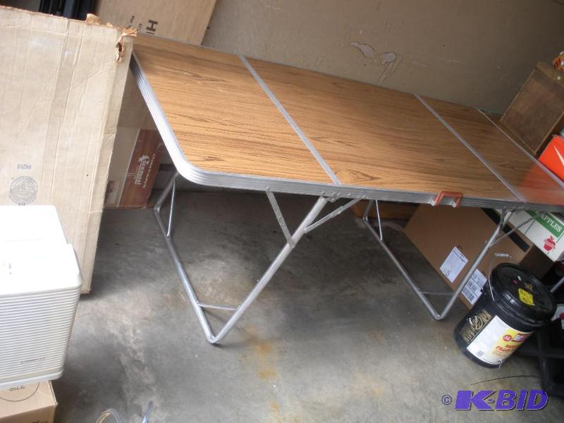 lot 89 image: Folding Camping Table