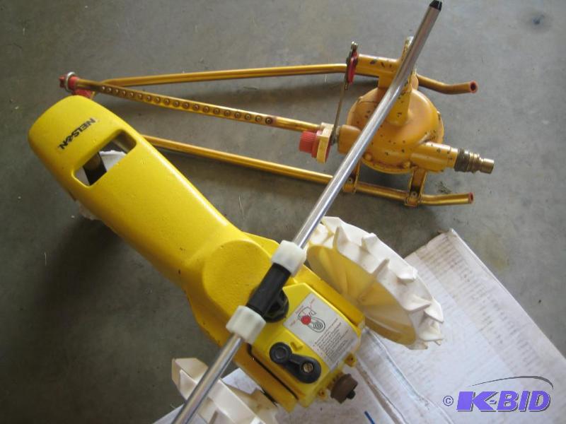 lot 94 image: Tractor Lawn Sprinkler