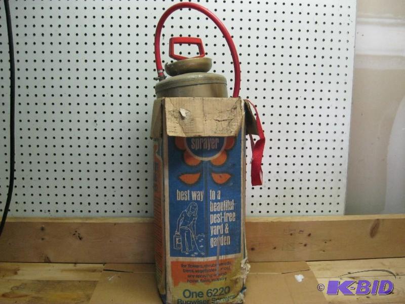 Vintage Metal Tank Sprayer...