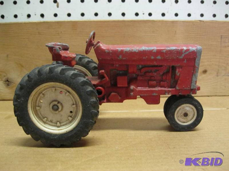 Vintage Ertl&nbspCast Metal Tractor Made In ...