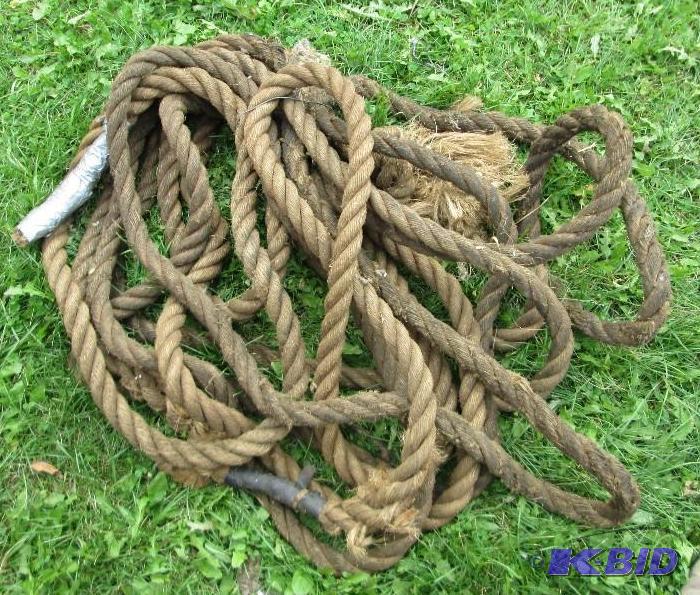 lot 125 image: Heavy rope...