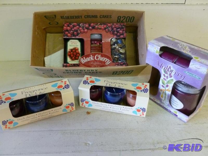 lot 118 image: Lot of four brand new box candle sets....