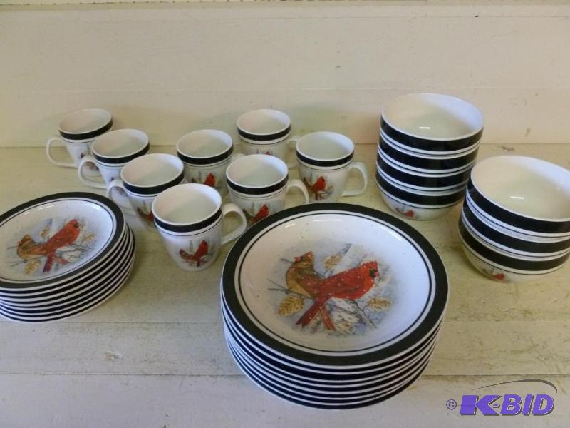 lot 137 image: Beautiful Folk Craft Stoneware 31 pc. Cardina...