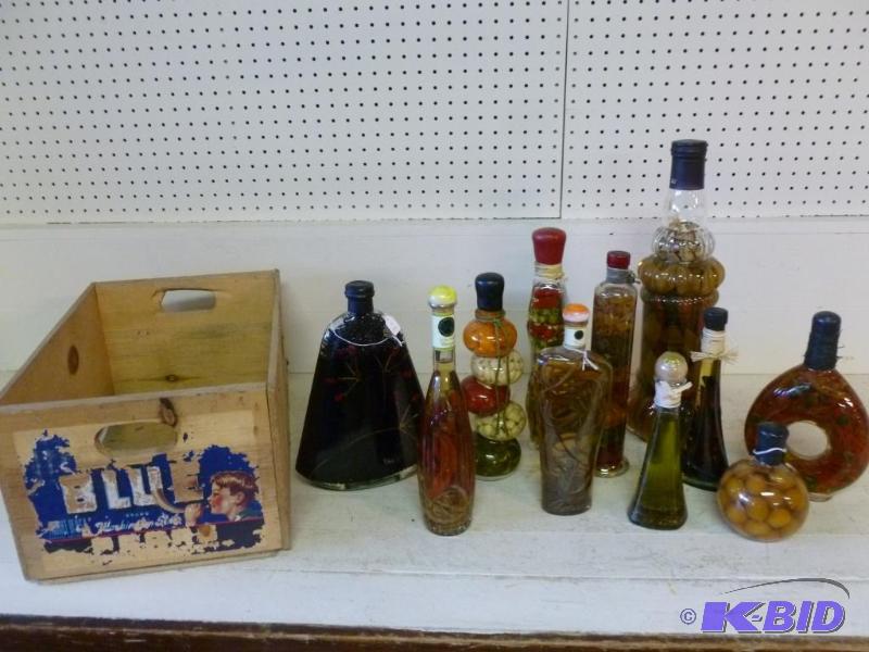 lot 141 image: This lot consists of a large vintage wooden f...