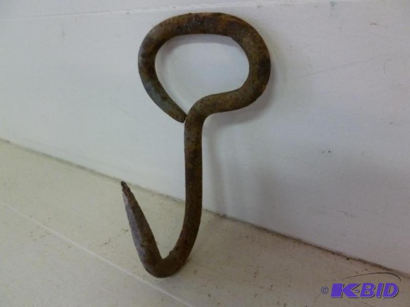 lot 78 image: Vintage iron bale hook, measures 5.5" L....