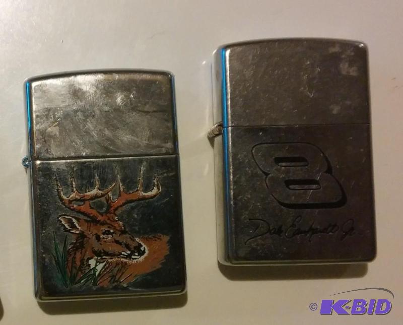 lot 39 image: 2 Zippos