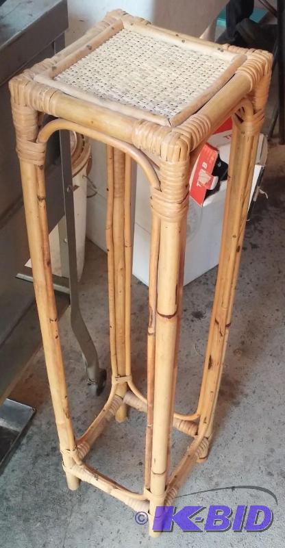 lot 41 image: Plant Stand