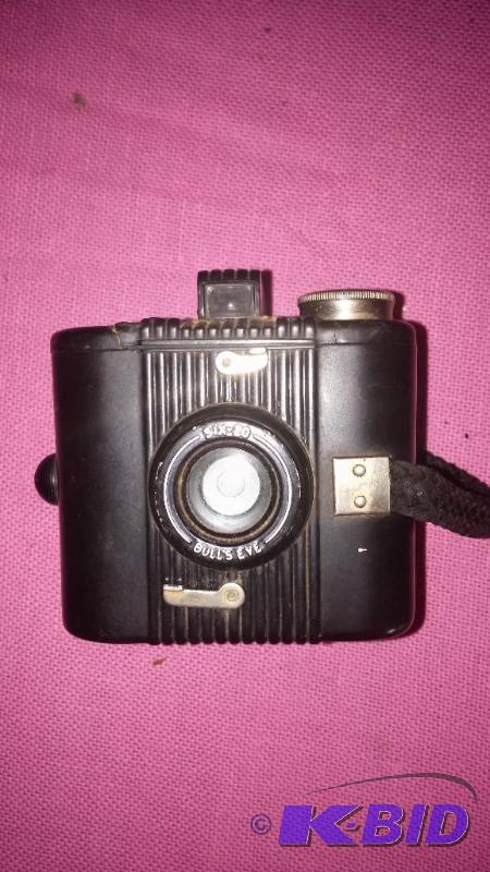 1938 Six-20 Bulls-Eye Brownie Kodak Camera