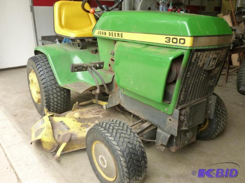 John Deere 300 Lawn Tractor Model C300e Come John Deere 300 Snow
